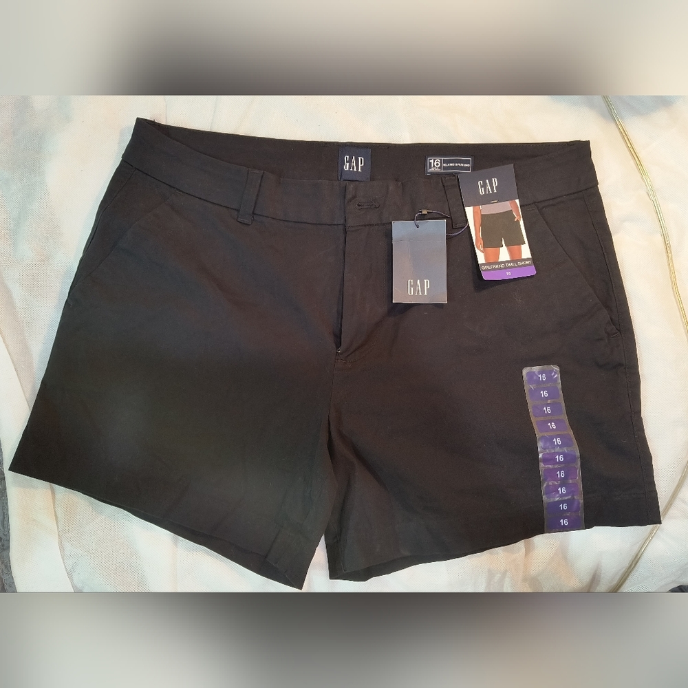 GAP. Shorts for women GAP